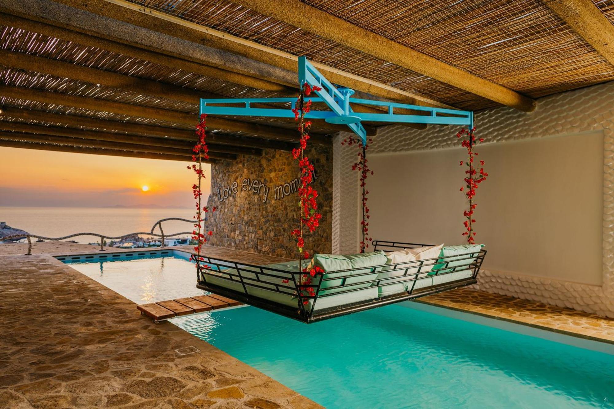 Agalia Luxury Suites Koumpara Exterior photo