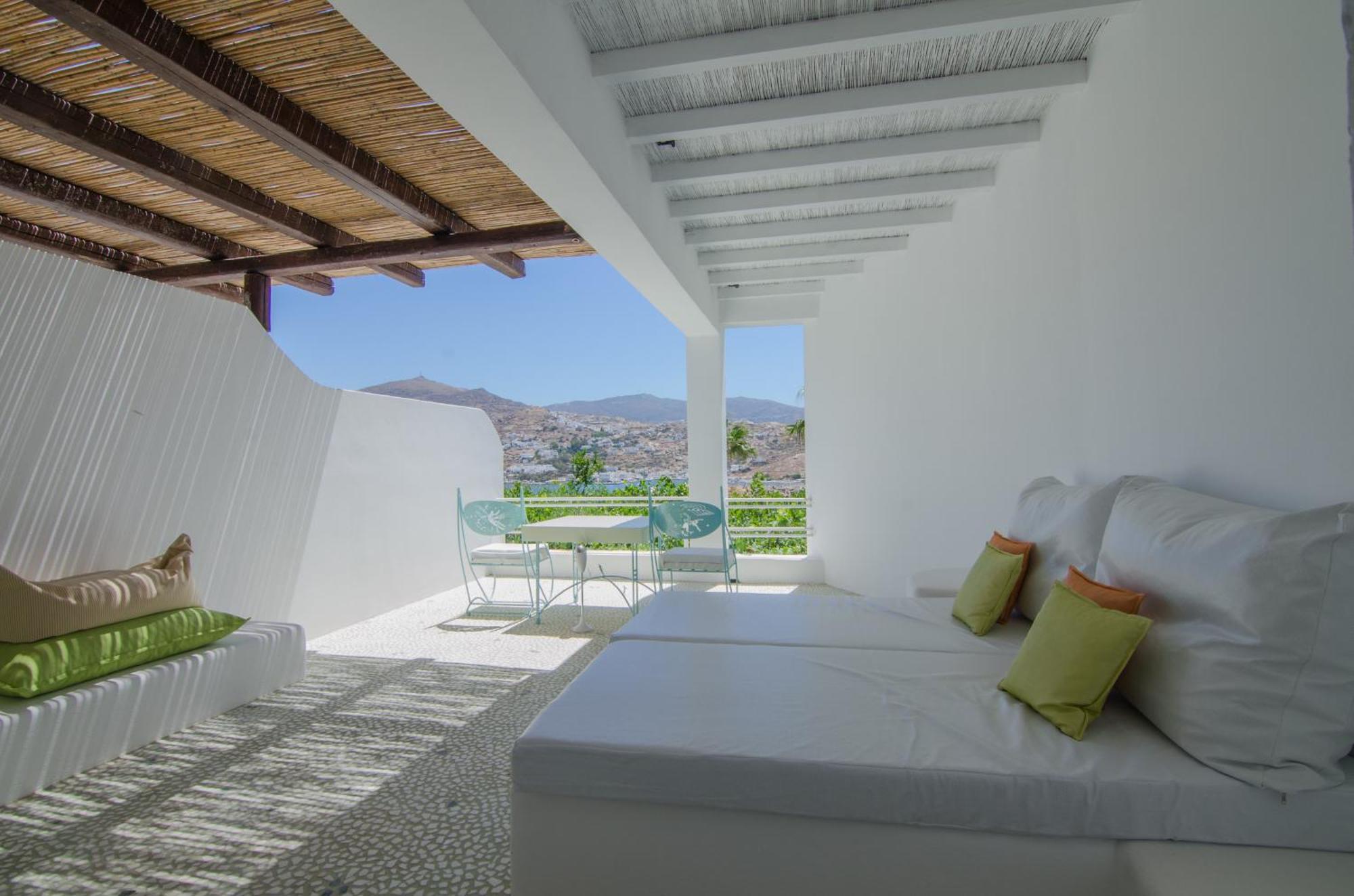 Agalia Luxury Suites Koumpara Room photo